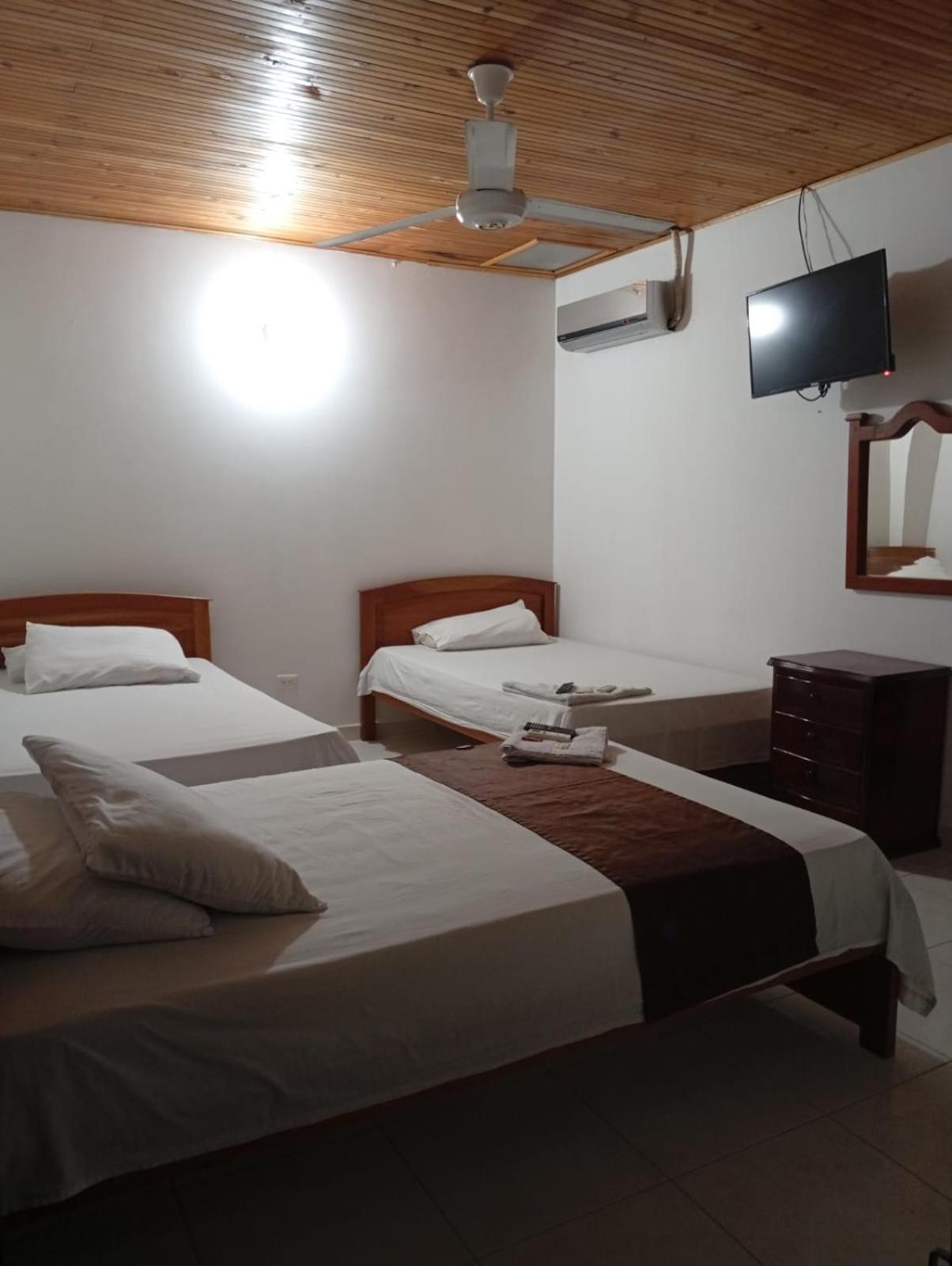 Hotel Kerana Moon Puerto Boyaca Exterior foto